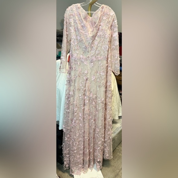 Mac Duggal 70224 Floral Applique Long Sleeve Illusion Gown - Picture 4 of 12